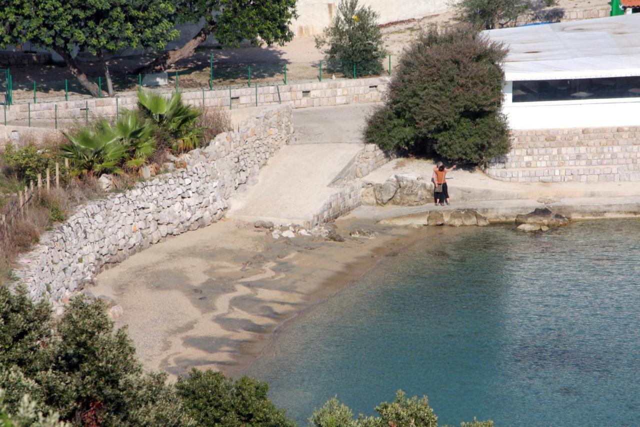 Apartments By The Sea Molunat, Dubrovnik - 8550 Eksteriør billede