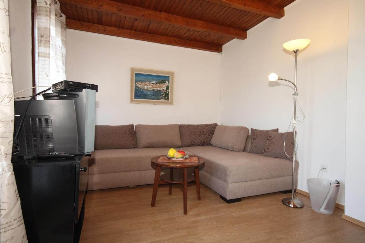 Apartments By The Sea Molunat, Dubrovnik - 8550 Eksteriør billede
